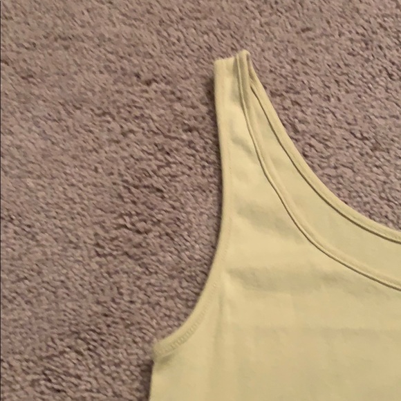 ⛱ A New Day Tank Top Size S ⛱ - Picture 3 of 6